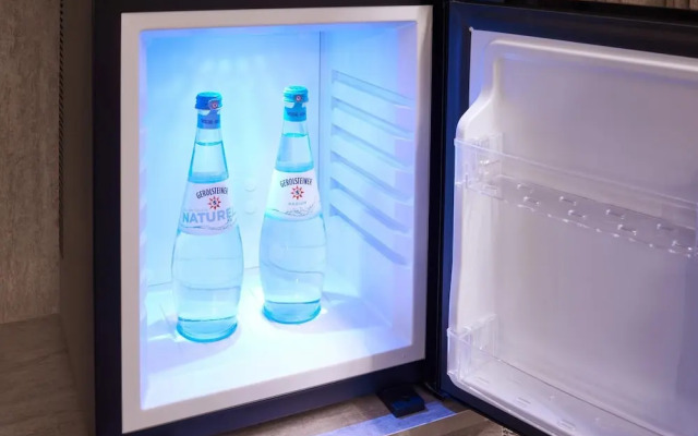 Отель Premier Inn Koeln City Centre