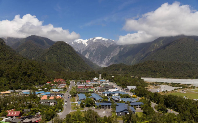 Scenic Hotel Franz Josef Glacier
