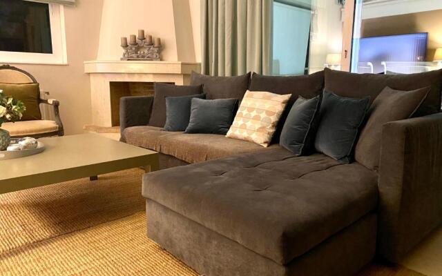 Marousi Boutique Apartment