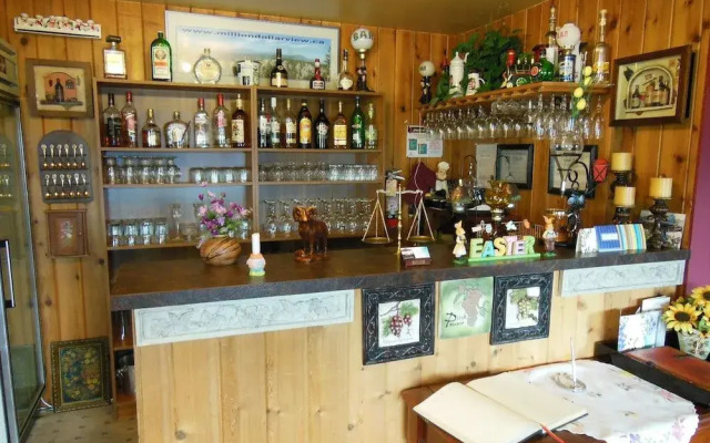 Rocky Mountain Springs Lodge