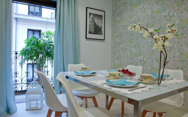 Feelathome Madrid Suites Apartments