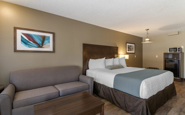 SureStay Plus Hotel By Best Western Salmon Arm