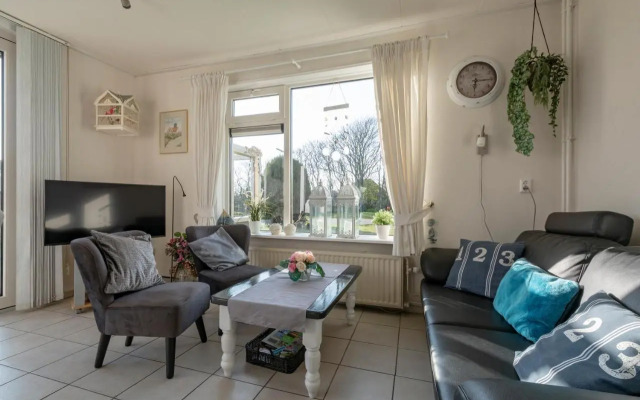 Comfy Beachside Holiday Home