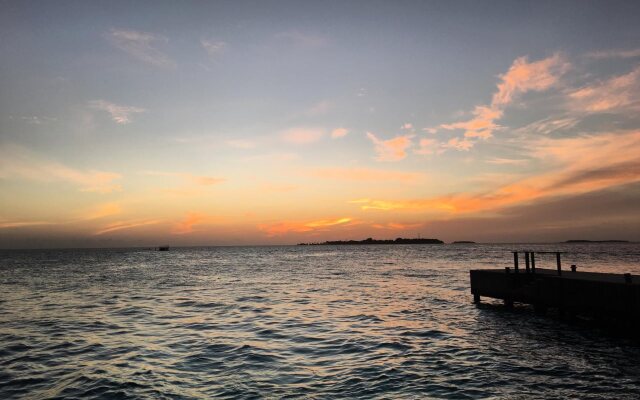 Huraa East Inn
