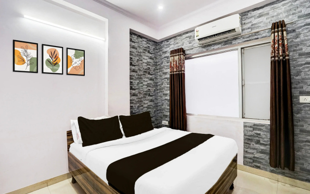 OYO JAI1273 Rayal Inn