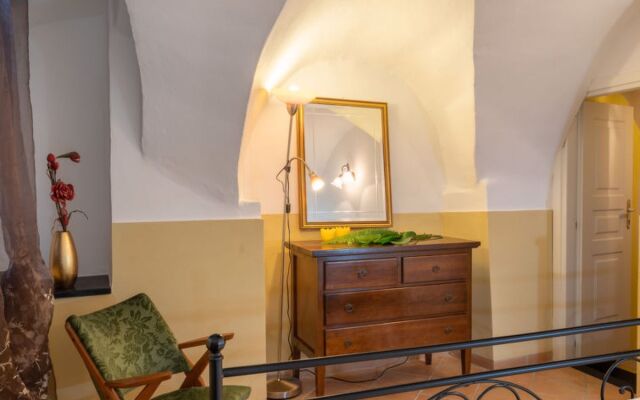 Apartment Giallo Vasia