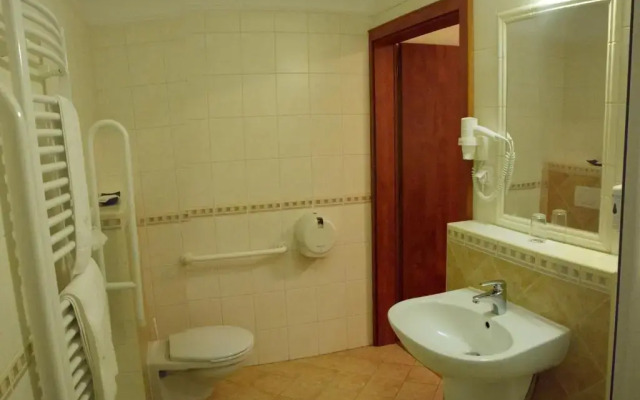 Geréby Kúria Hotel és Lovasudvar