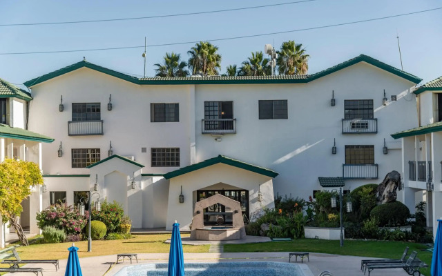 Quinta Dorada Hotel and Suites