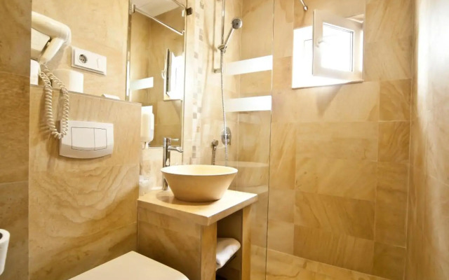 Hotel Confort