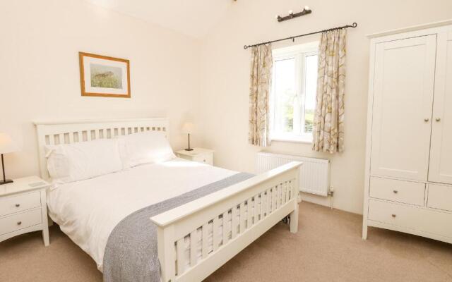 West Henstill House