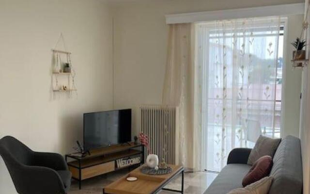 Top roof appartment Oropos 5' beach