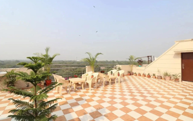 Kehar Palace by OYO Rooms