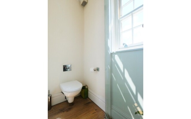3-br Spacious Flat in Central London