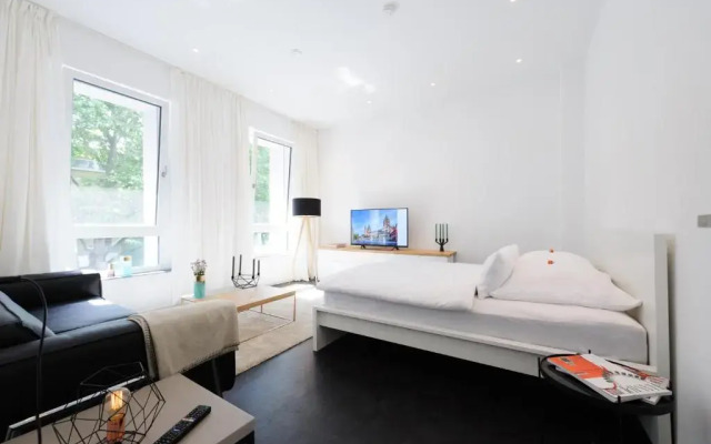 The Apartment Central