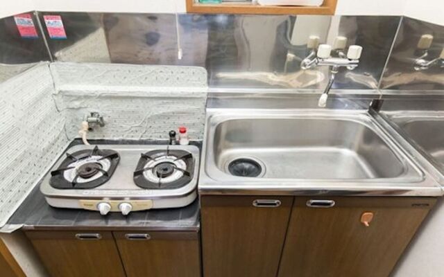 Centrally Located Deluxe Furnished.3