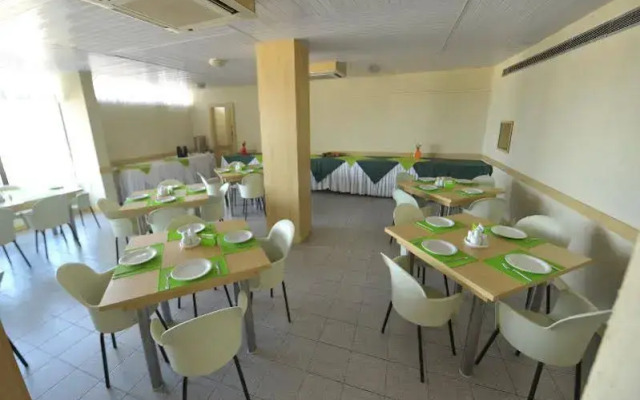 Sol Plaza Apartments