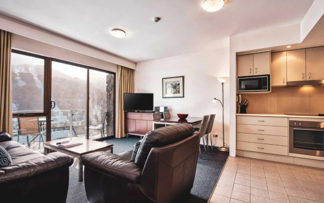 Lantern 1 Bedroom Balcony with mountain and village views