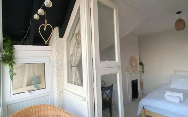 Edwardian Villa by the Sea,coastal Walks,king Beds