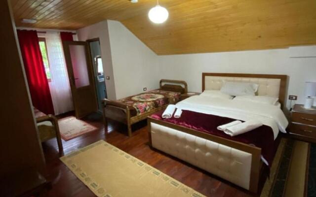 Guesthouse Mehmeti