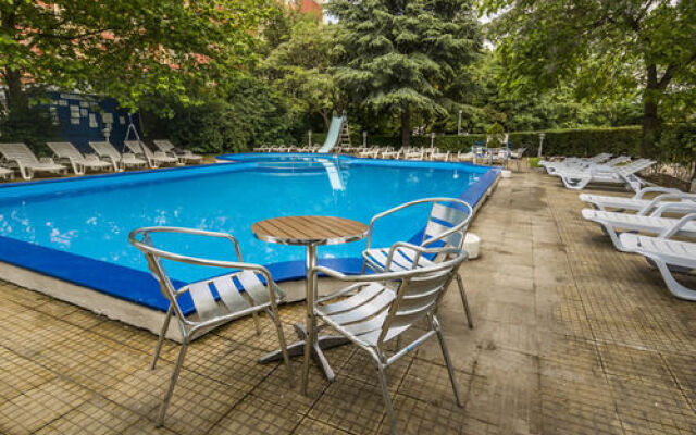 Hotel Svezhest