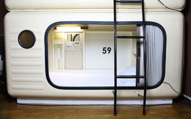 Capsule Hotel Shonan