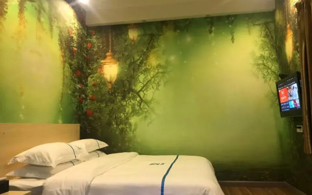 Lily Hotel ( Yangxi West Lake )
