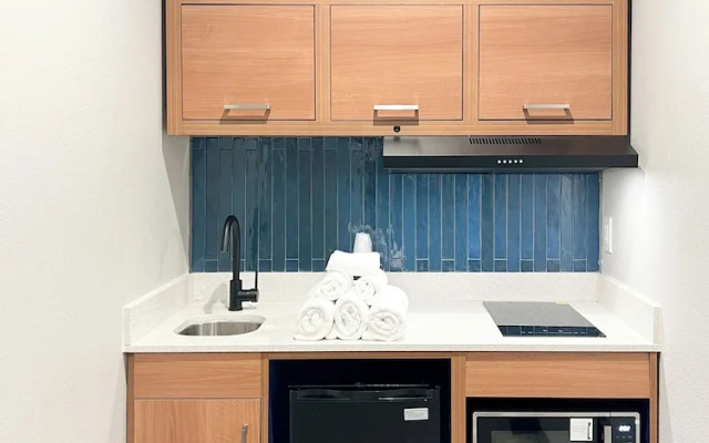 Crystal Inn - NorthWest - 290