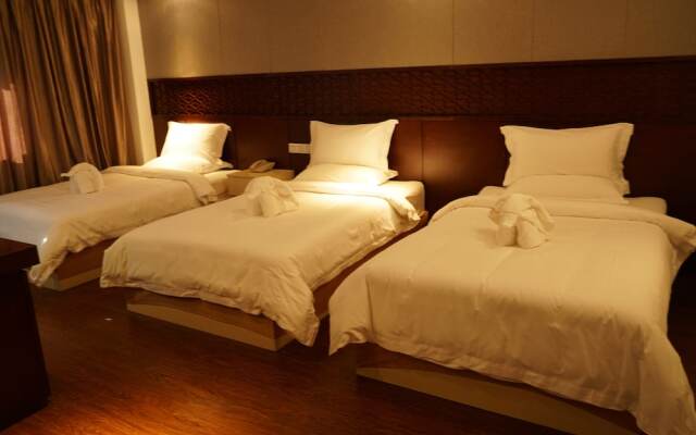 Royal Holiday Hotel