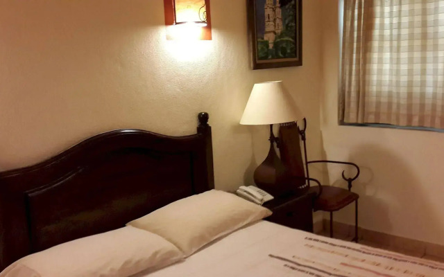 Casa Del Virrey Hotel and Suites