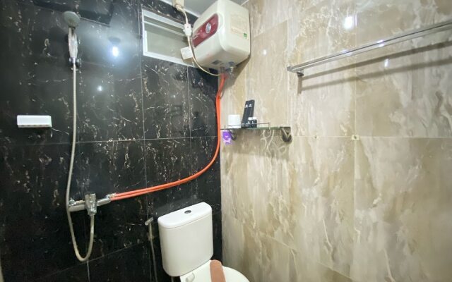 Spacious And Private 1Br Apartment Suites @Metro