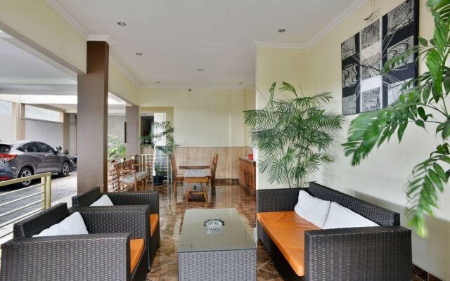 RedDoorz near Terminal Condong Catur 2