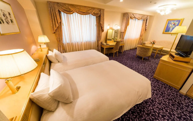 The Crown Palais New Hankyu Kochi