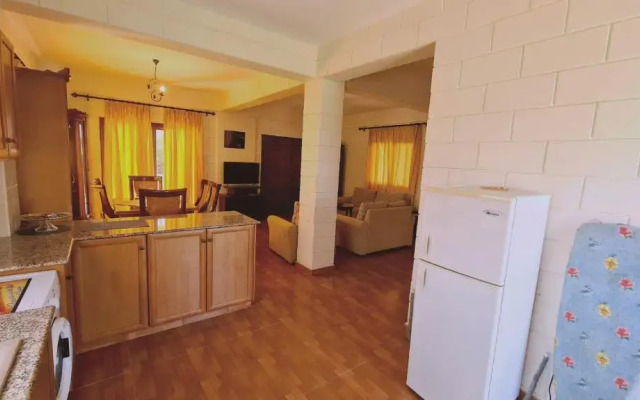 25 AN - Pernera House