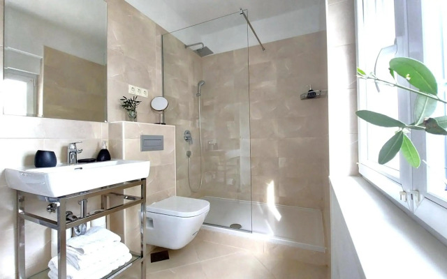 Refresh Boutique Apartments