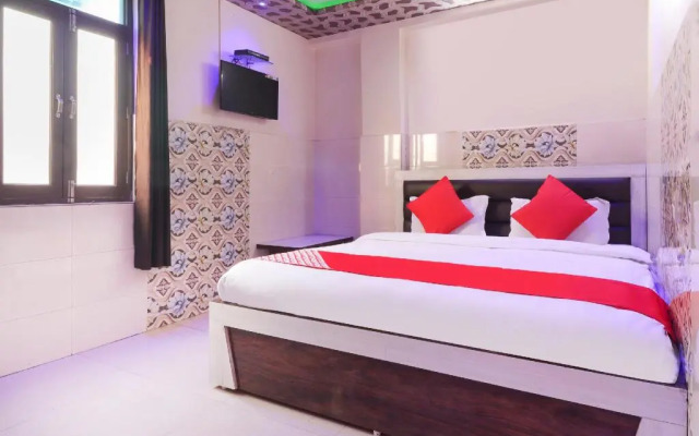 Hotel Kanha Dham by OYO
