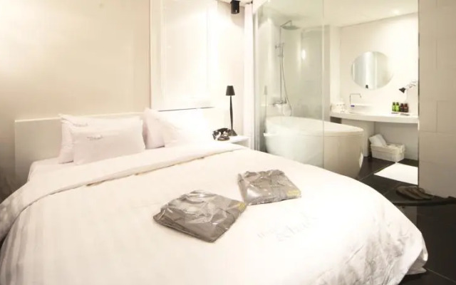 Echae Hotel 3 Sinchon
