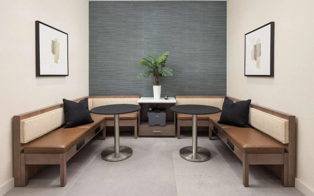 Hampton Inn & Suites Huntsville Downtown