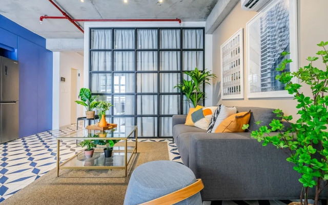 w Stylish 2BR in Plaza Herrera