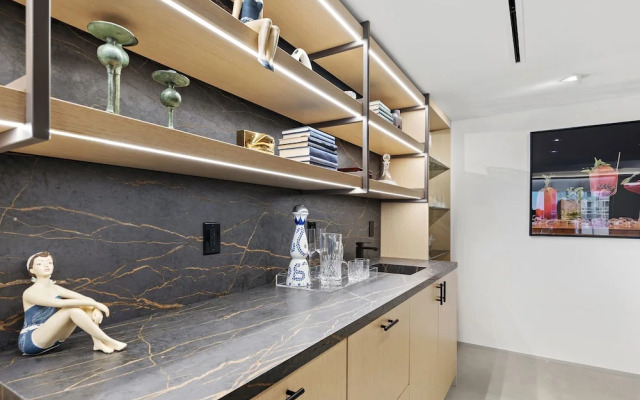 Ocean View Luxury Condo
