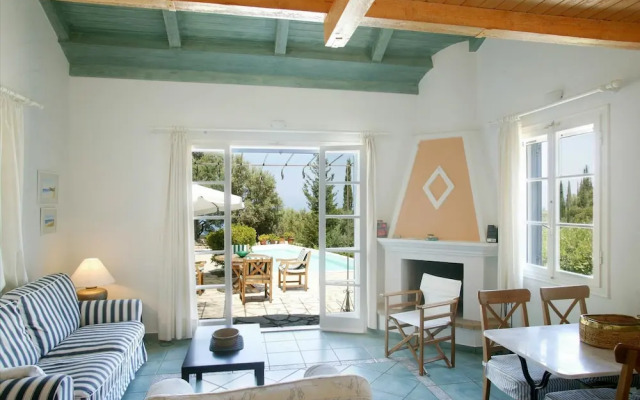 Agios Nikitas Villas