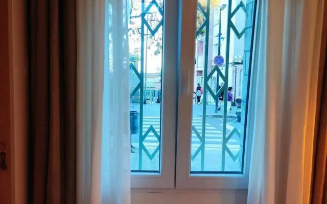 Studios Or Private Rooms