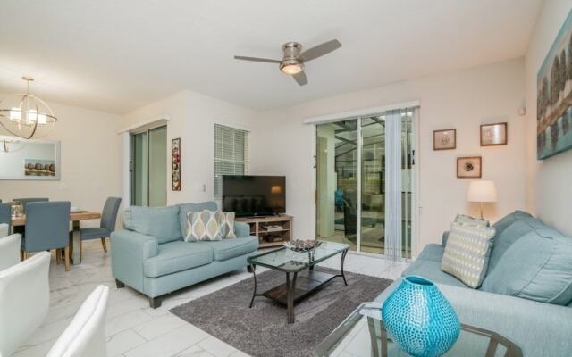 1566plunker 4 Bedroom Townhouse by RedAwning