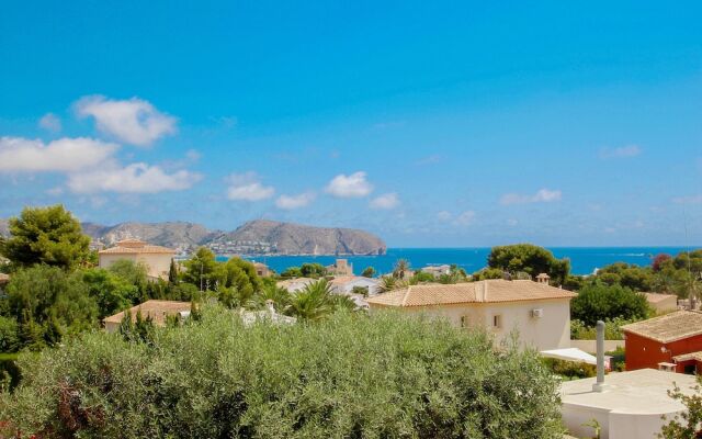 Devesa - sea view villa with private pool in Moraira