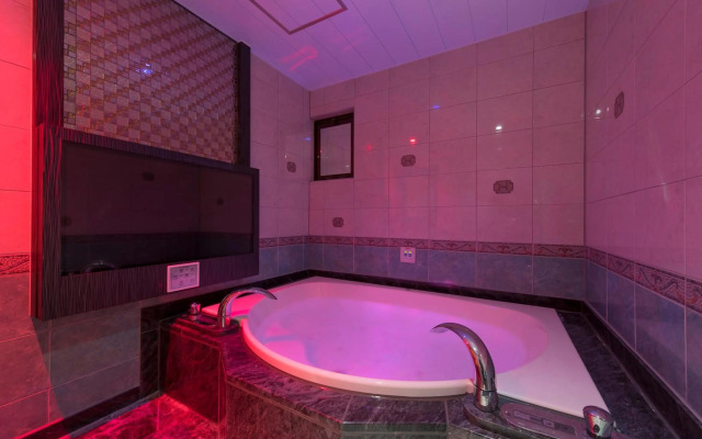 HOTEL W-AVANZA-W GROUP HOTELS and RESORTS-