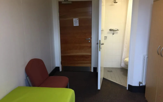 Davies Court - Hostel