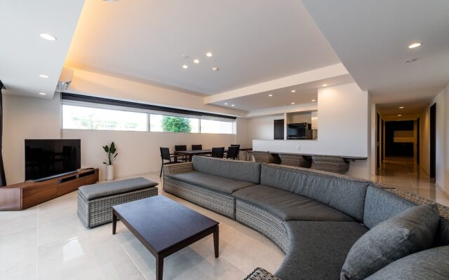 CONDO ROYAL Ryukyu