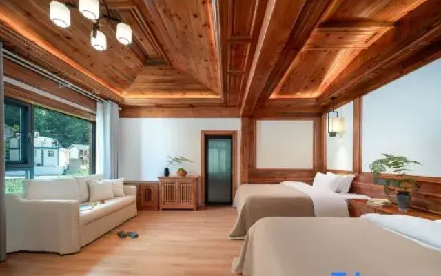 Shangri-La Haba Snow Mountain Tingjian Shanyu Boutique Homestay
