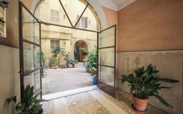 Home Vaticano 50 steps from Museum