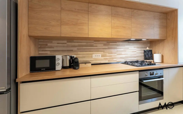 MoHost Sabina - Luxury with Balcony