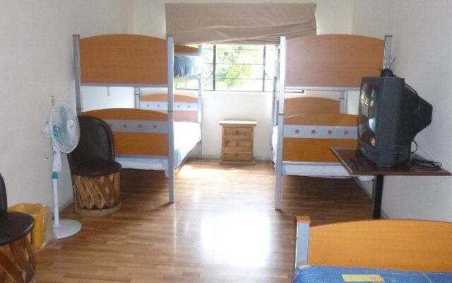 Hostel Bedsntravel
